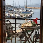 Апартаменти 3 Sails - 2br On Venetian Harbour With Balcony *