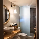 Апартаменти 3 Sails - 2br On Venetian Harbour With Balcony