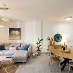 3 Sails - 2br On Venetian Harbour With Balcony Appartement