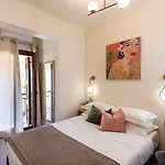 Appartement 3 Sails - 2br On Venetian Harbour With Balcony