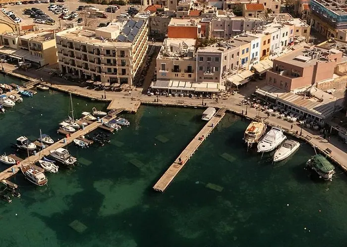 3 Sails - 2br On Venetian Harbour With Balcony Χανιά