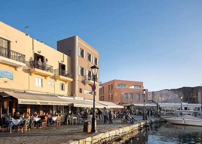 3 Sails - 2br On Venetian Harbour With Balcony Χανιά