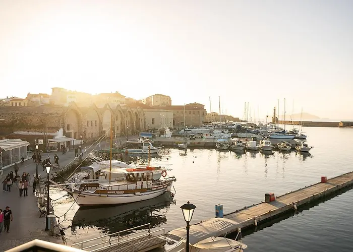 3 Sails - 2br On Venetian Harbour With Balcony Διαμέρισμα